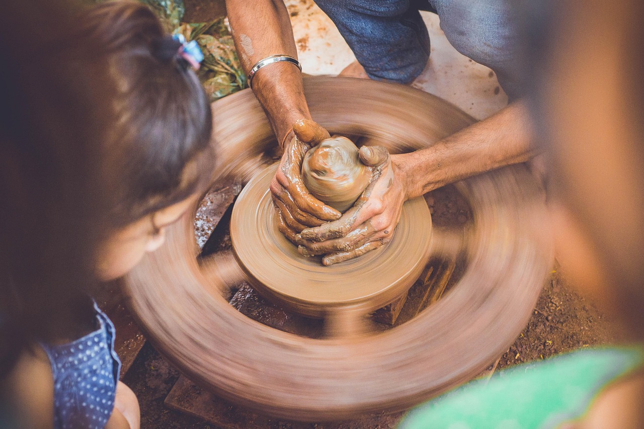 découvrez les soft skills, ces compétences comportementales et relationnelles essentielles pour réussir dans le monde professionnel. apprenez à développer votre communication, votre adaptabilité et votre gestion du stress pour booster votre carrière.