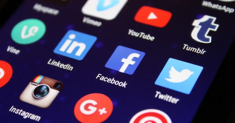 Comment les trois médias se nourrissent entre eux