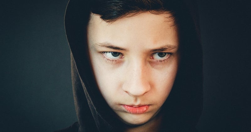 Maison de correction : ce qui attend vraiment les adolescents derrière les murs