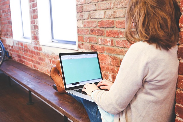Pourquoi choisir le digital en 2025 : avantages et perspectives