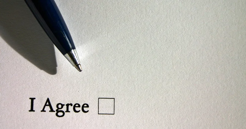 Renoncer ou accepter à concurrence de l'actif net : le comparatif